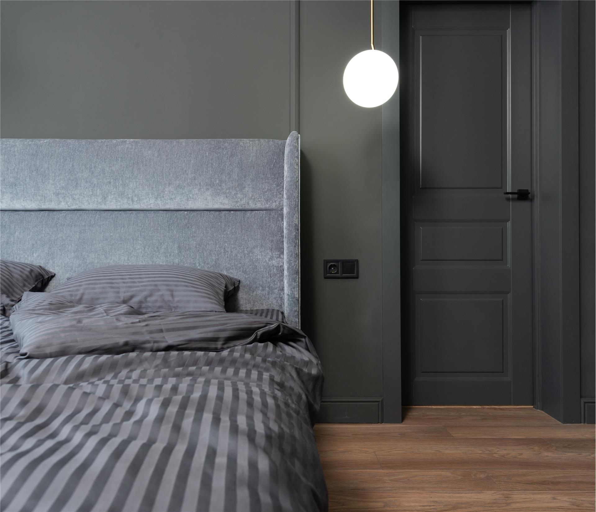 Bedroom v8