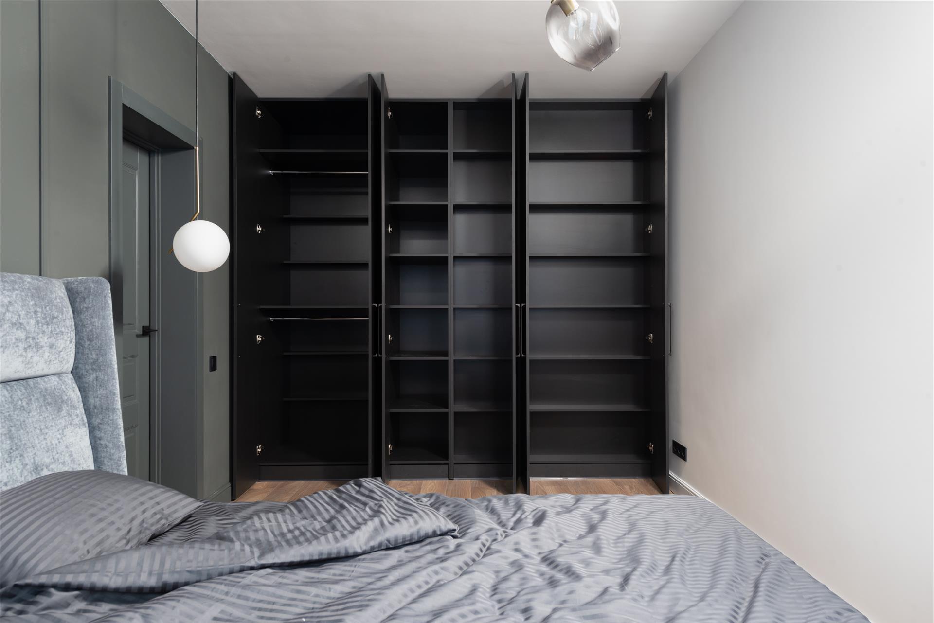 Bedroom v8